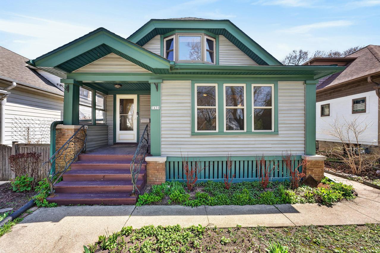 3430 N Cramer St, Milwaukee, WI 53211