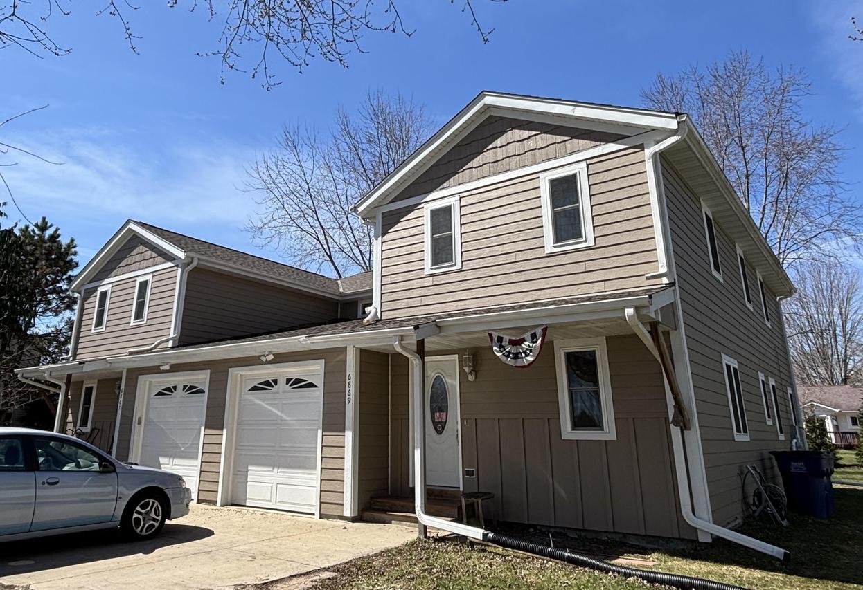 6867 Enge Dr #6869, Newburg, WI 53090