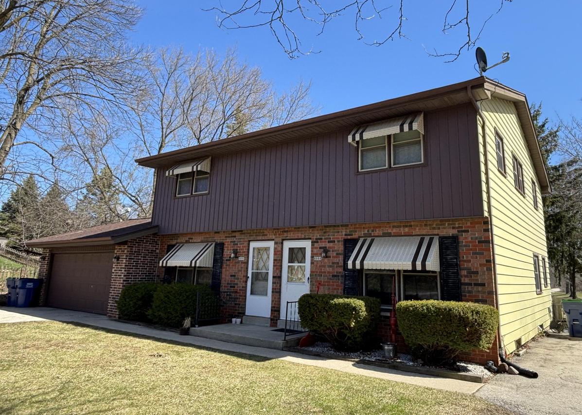 6888 Enge Dr #6890, Newburg, WI 53090