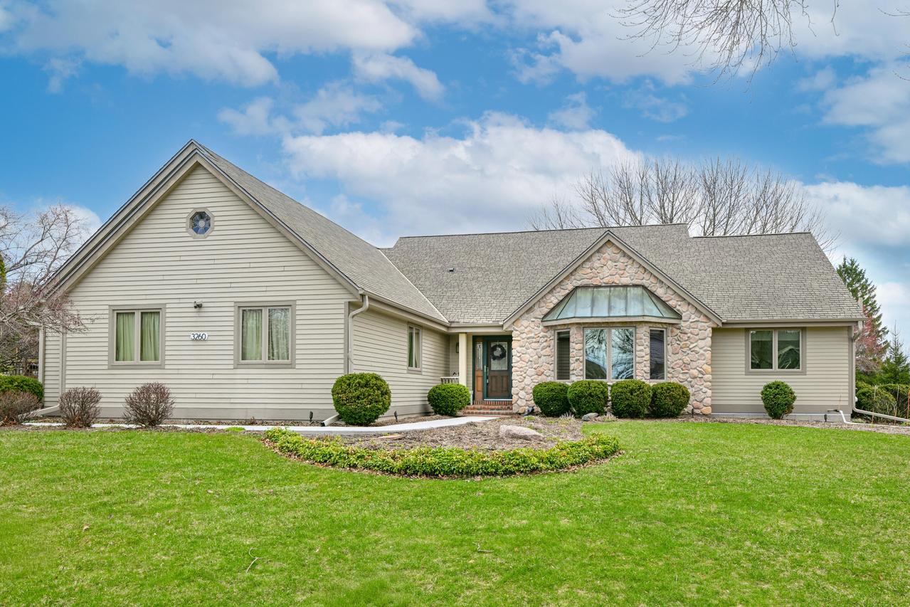 3260 Cherry Hill, Brookfield, WI 53005