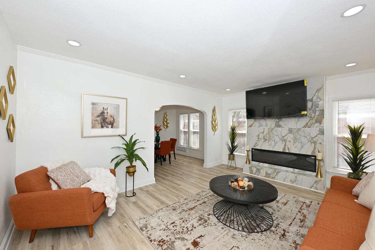 4208 N 19th Pl, Milwaukee, WI 53209