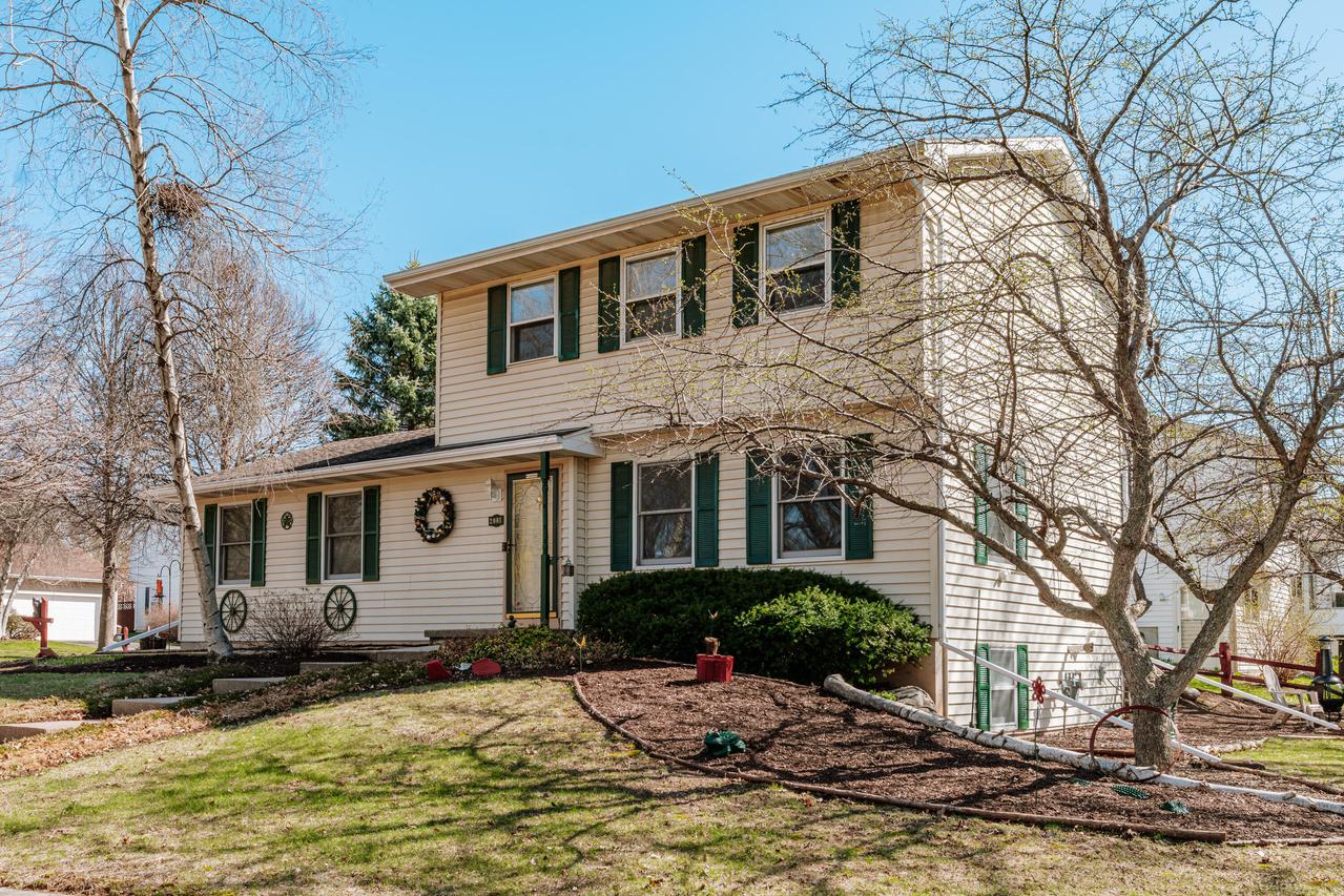 2001 S Thompson Dr, Madison, WI 53716