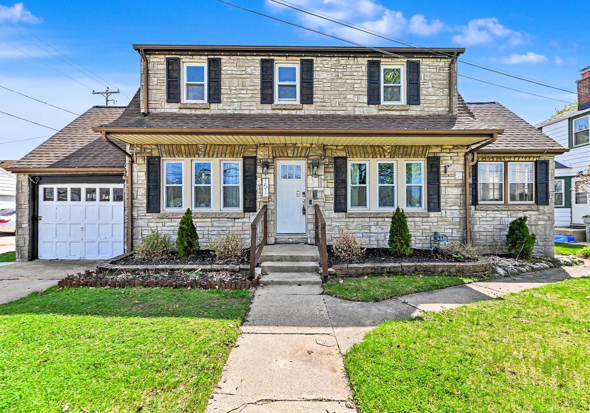 151 W Waterford Ave, Milwaukee, WI 53207