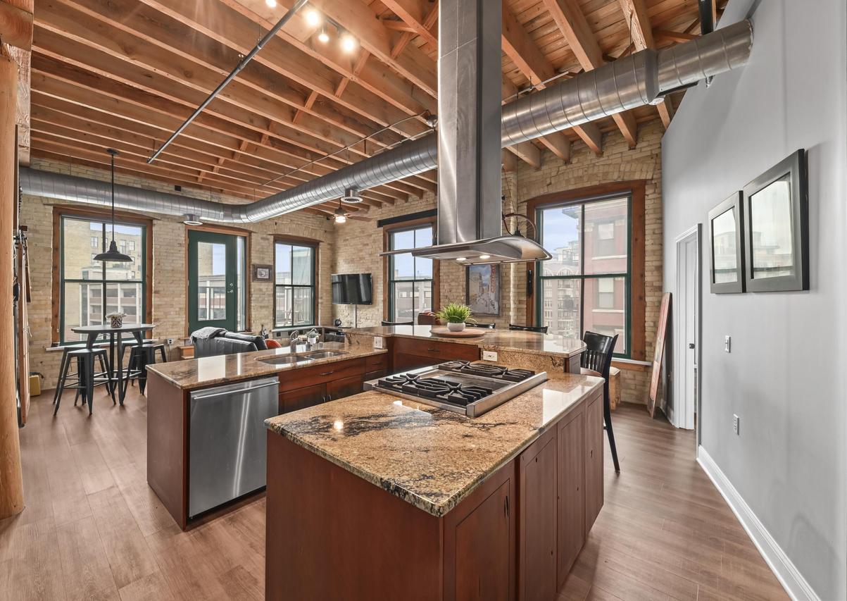205 N Water St #404, Milwaukee, WI 53202