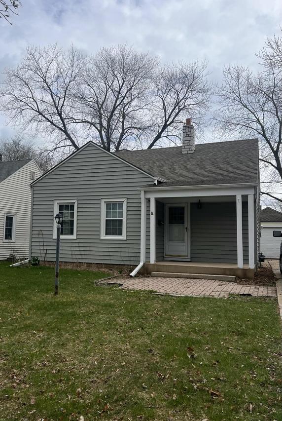 4640 N Woodruff Ave, Whitefish Bay, WI 53211