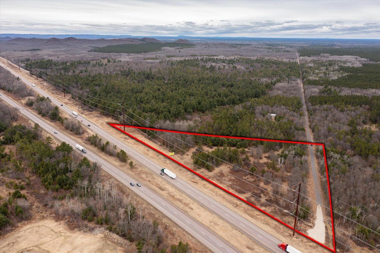 N3969 Hunter Haven, Manchester, WI 54615