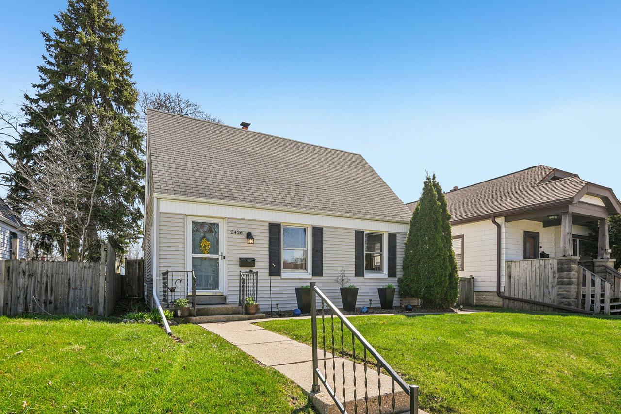 2426 S 64th St, West Allis, WI 53219