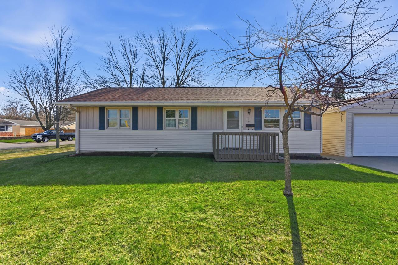 716 David Ave, Sheboygan Falls, WI 53085