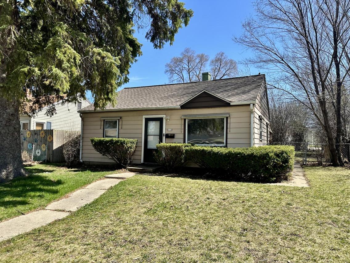 6110 N 39th St, Milwaukee, WI 53209