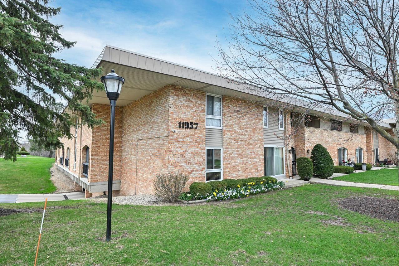 11957 W Appleton Ave #8, Milwaukee, WI 53224