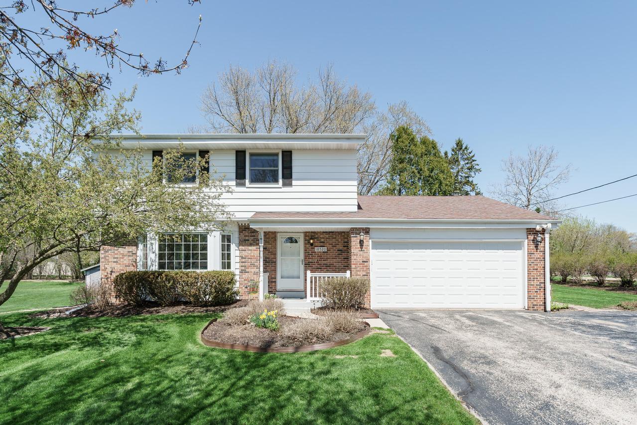 18520 Hoffman Ave, Brookfield, WI 53045