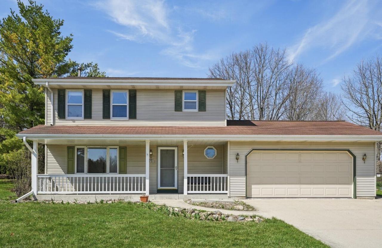 W207N17173 Parkview Dr, Jackson, WI 53037