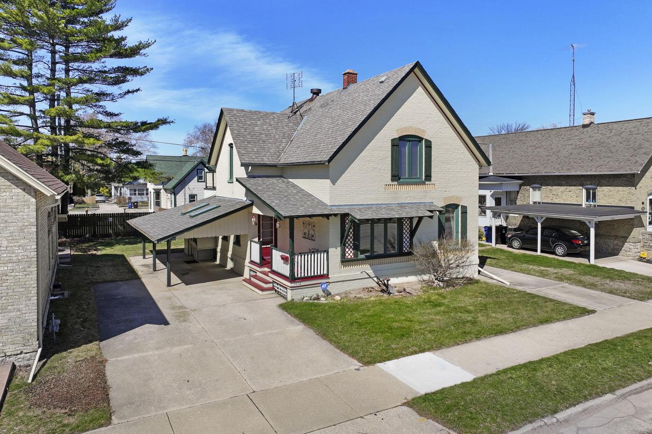 1632 Michigan Blvd, Racine, WI 53402