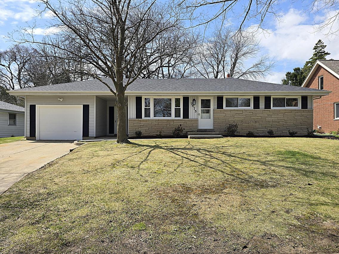 7475 N 39th St, Milwaukee, WI 53209