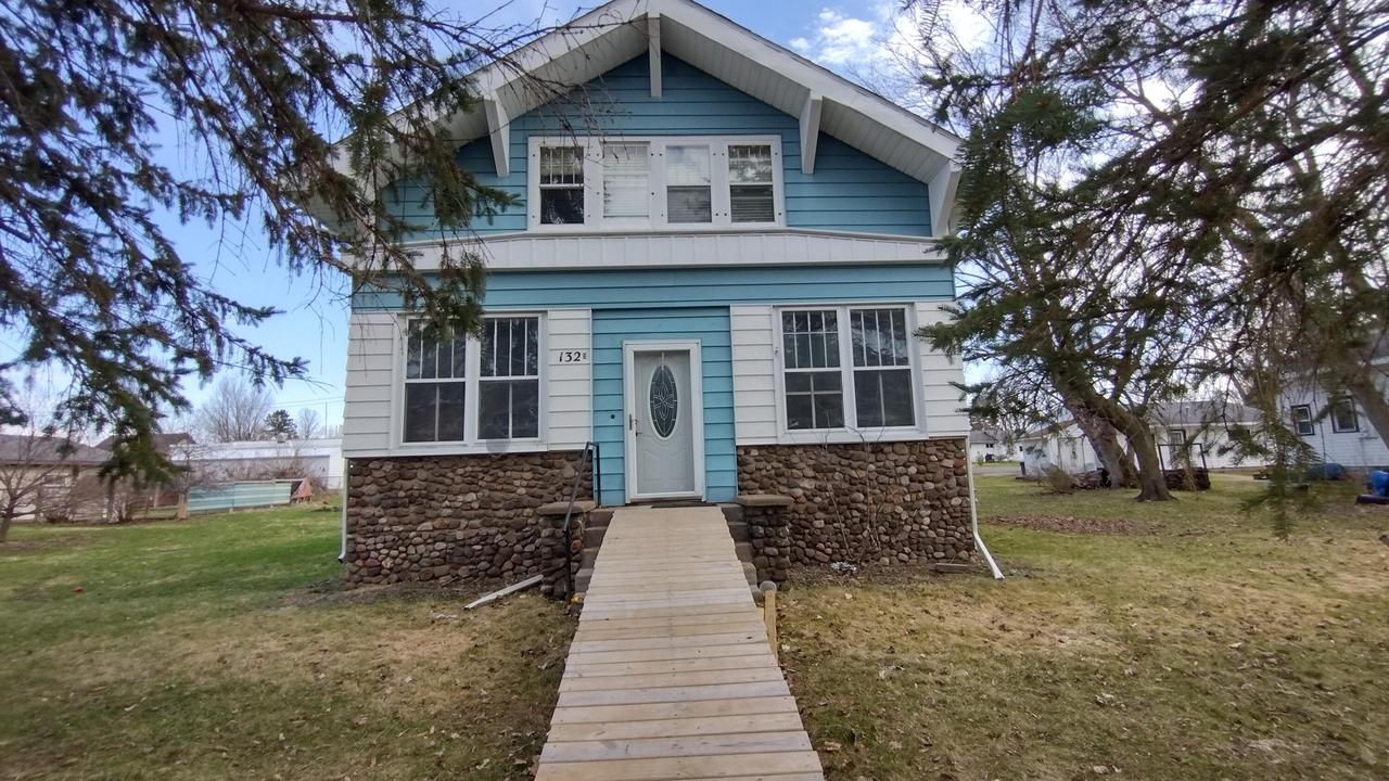 132 Lulu Ave, Almena, WI 54805