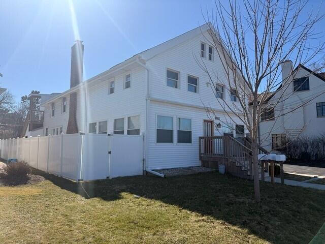 425 E Broadway -, Waukesha, WI 53186