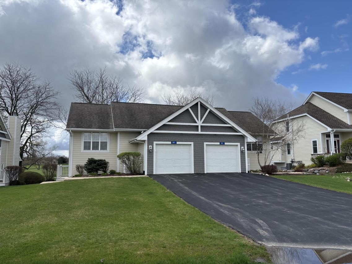 877 Eagleton Dr #46-17, Geneva, WI 53147