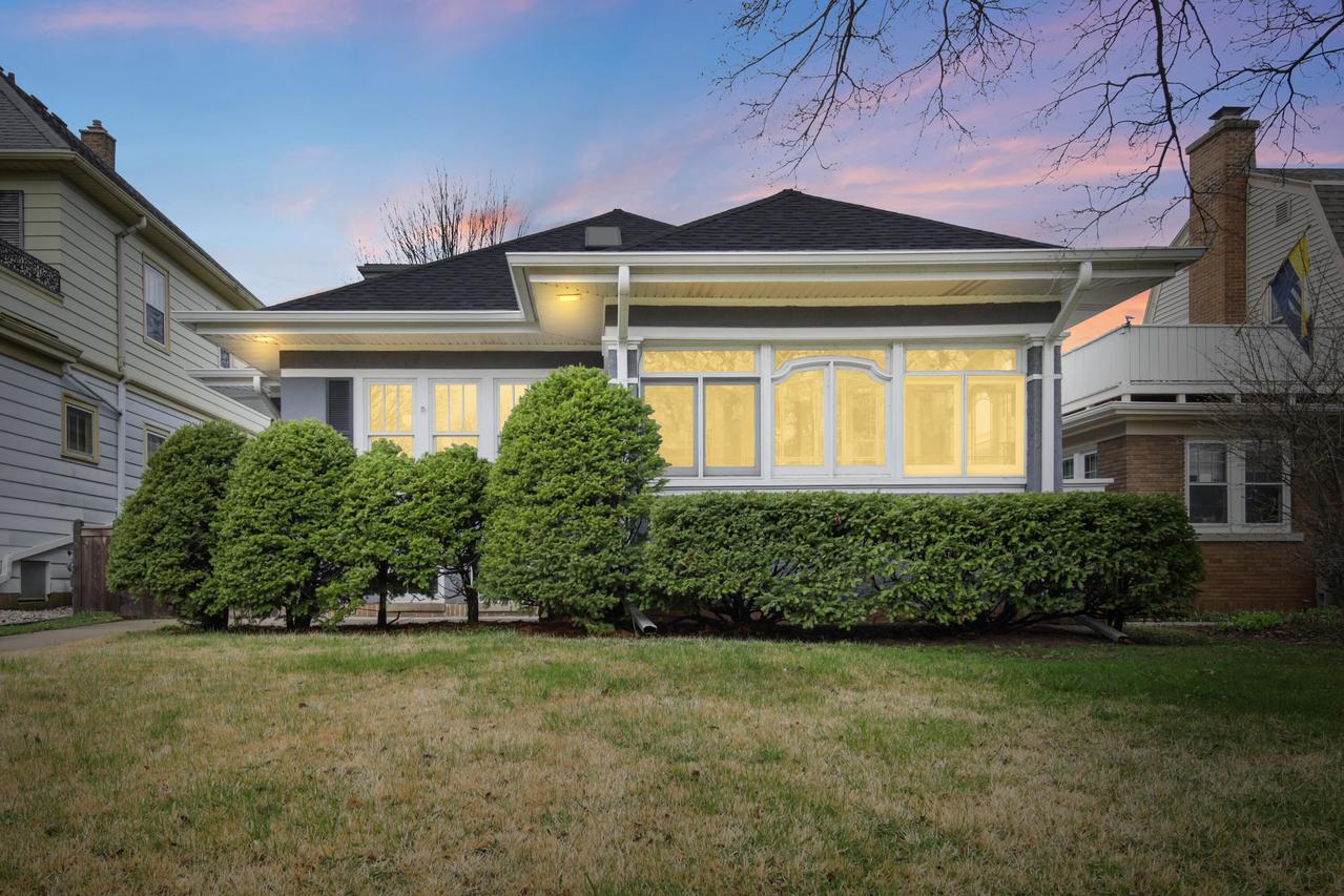 4455 N Frederick Ave, Shorewood, WI 53211