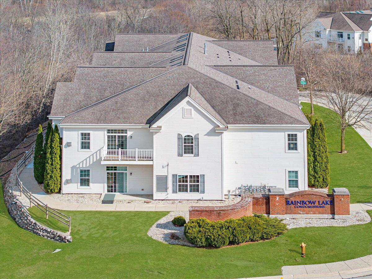 2135 Rainbow Lake #128, West Bend, WI 53090