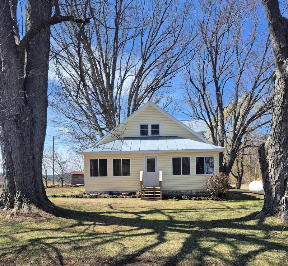 4431 Canyon Ave, Little Falls, WI 54656