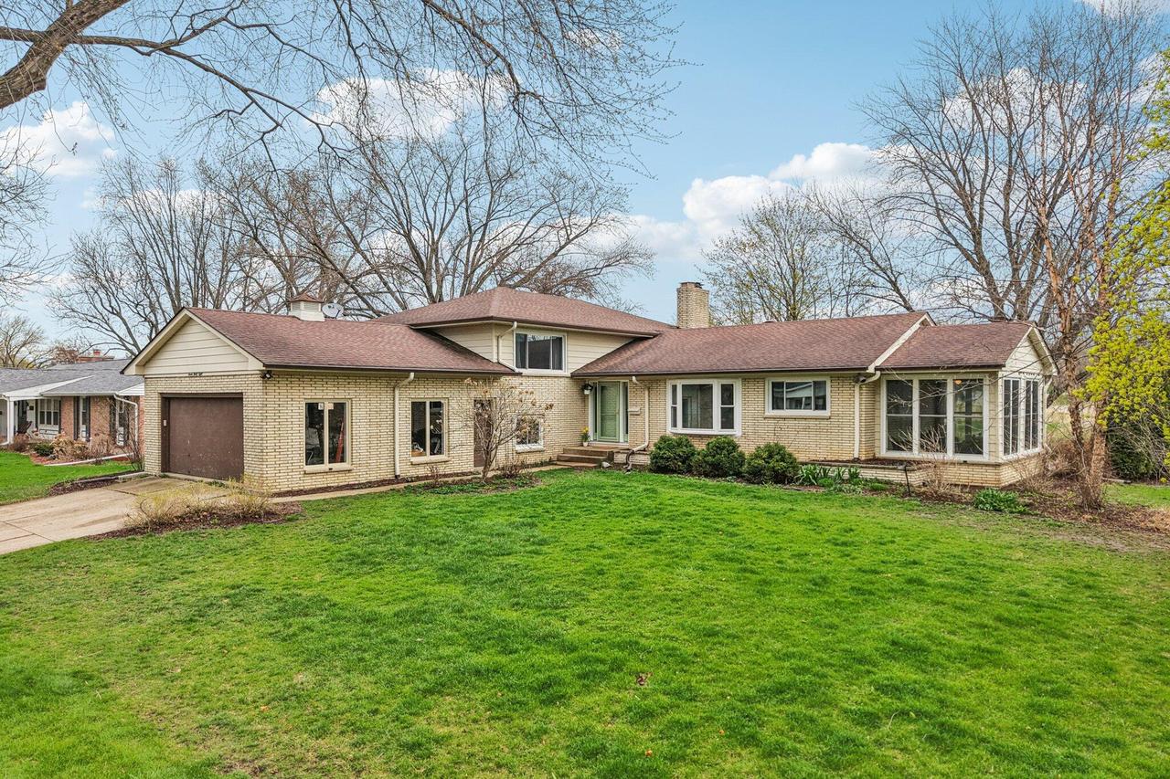 738 S Fairway -, Jefferson, WI 53549