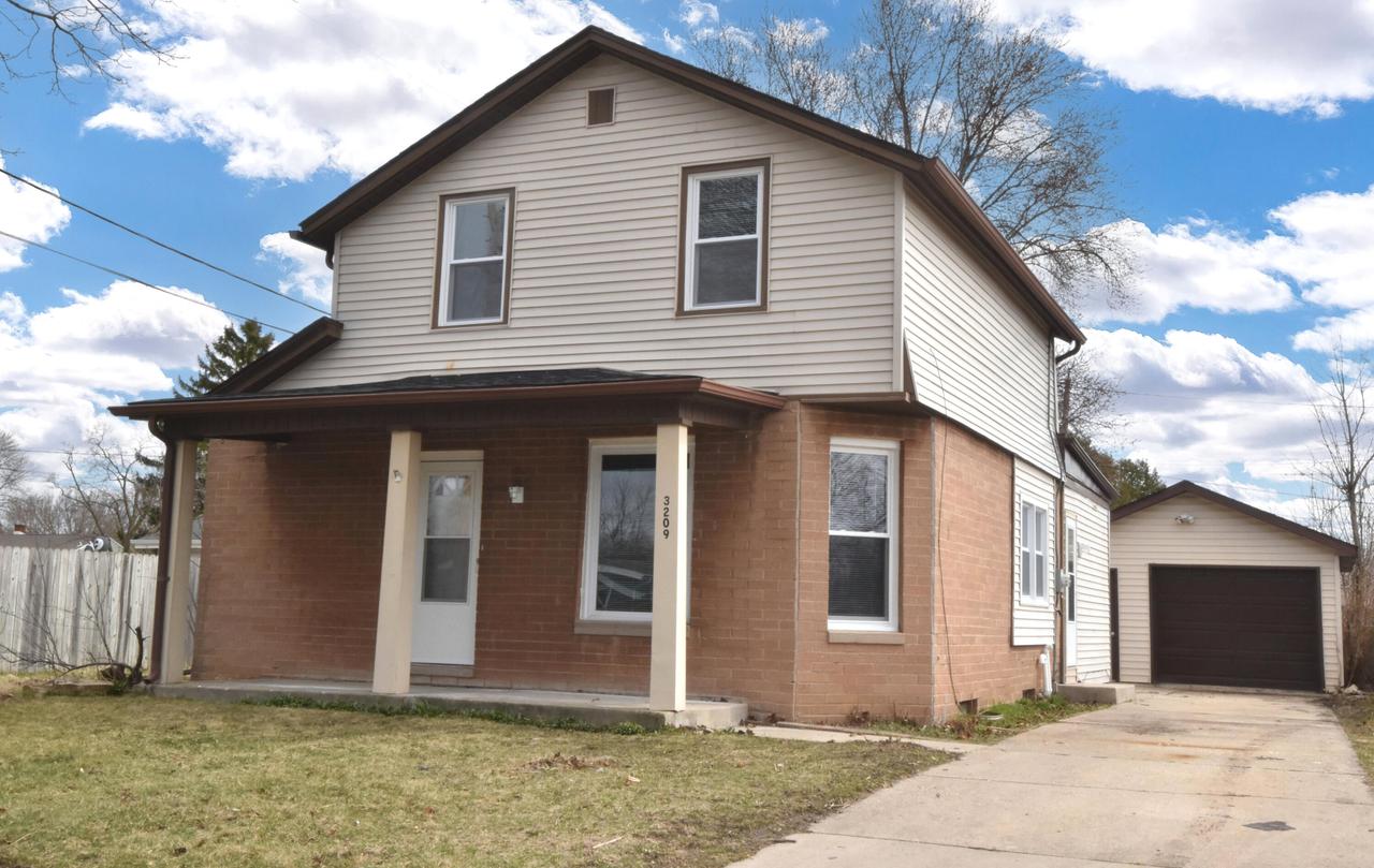 3209 Charles St, Racine, WI 53402