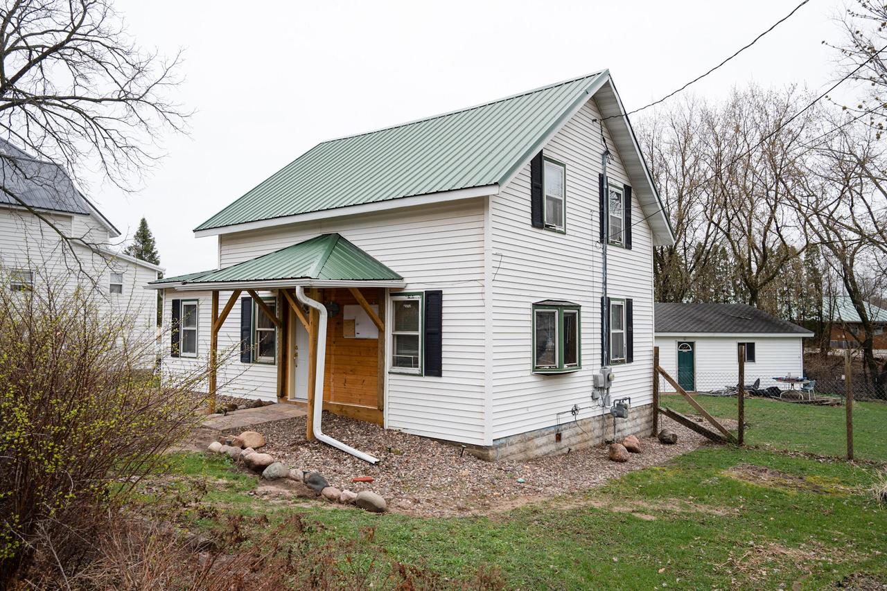 255 N Water St, Black River Falls, WI 54615