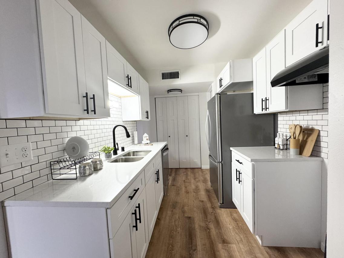 4000 W Rivers Edge Cir #6, Brown Deer, WI 53209