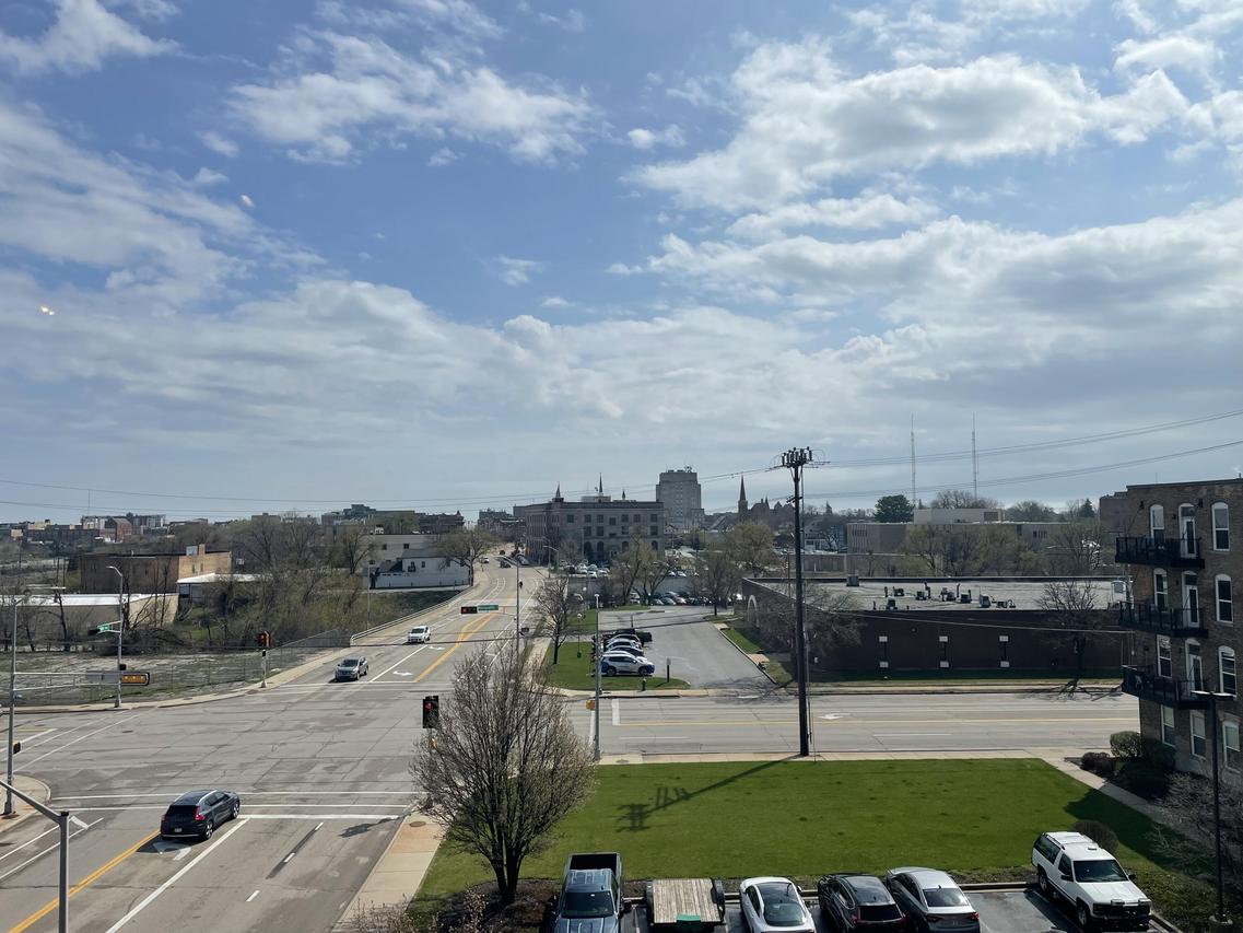 720 S Marquette St #417, Racine, WI 53403