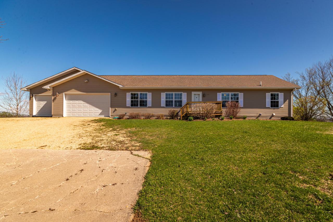 226 Main St, Seneca, WI 54654