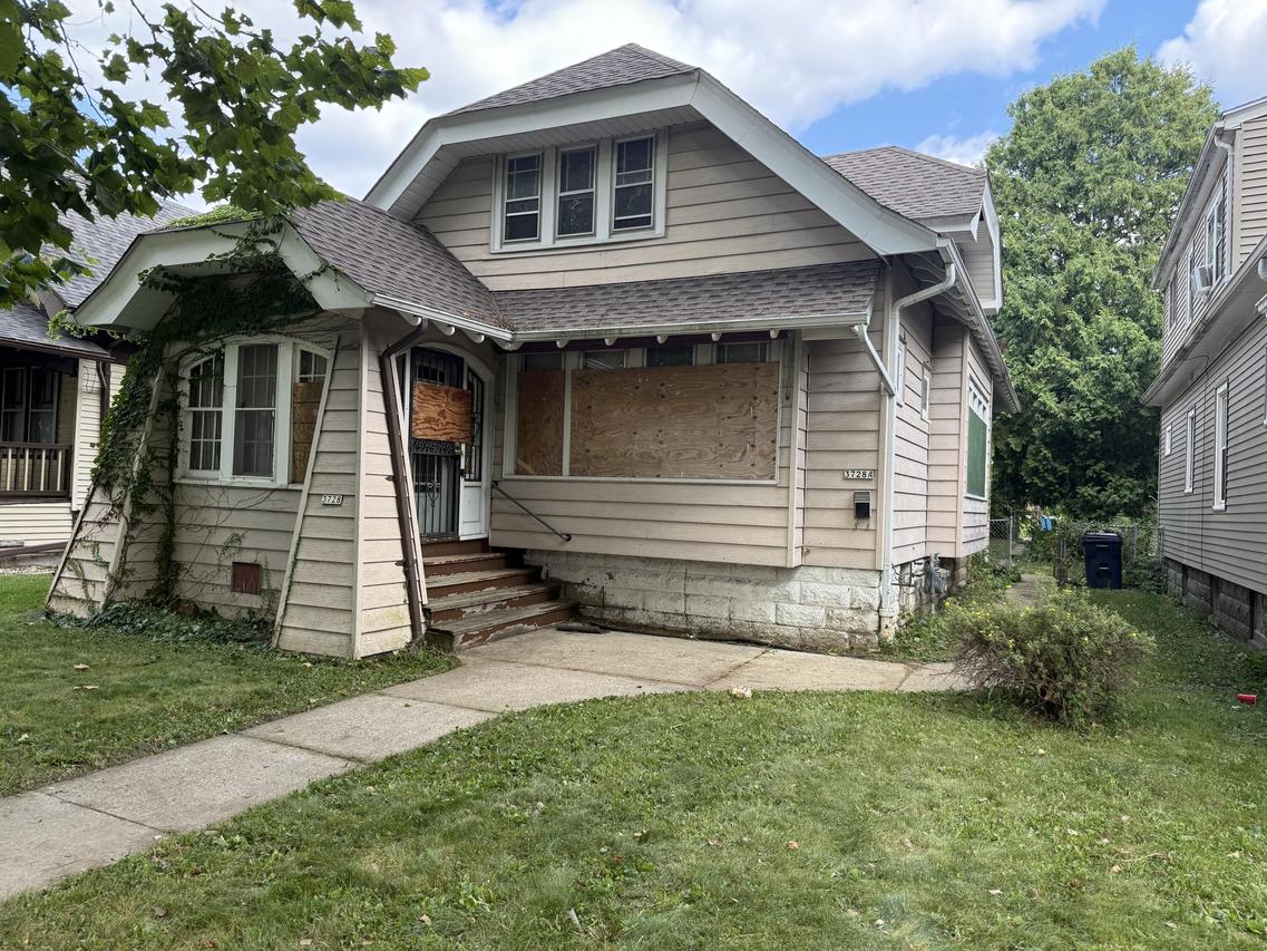 3728 N 18th St #3728A, Milwaukee, WI 53206