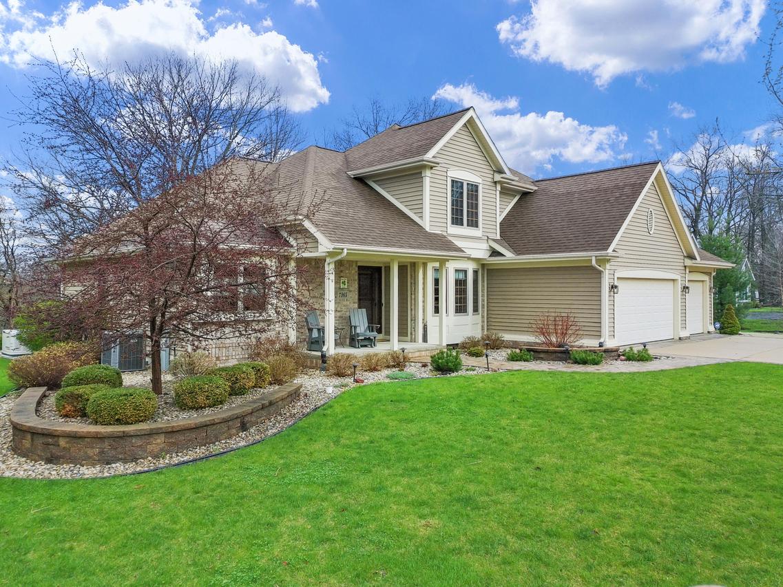 N7365 Nine Indian Trl, La Grange, WI 53121