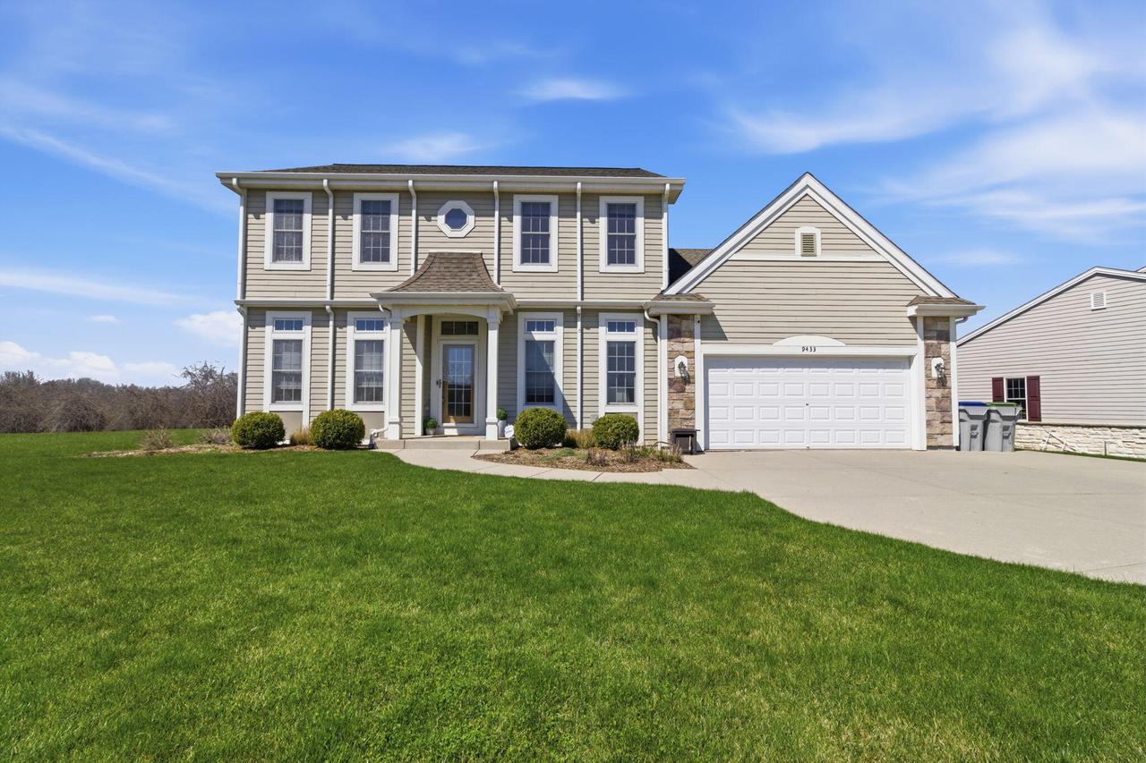 9433 N Michael Ct, Milwaukee, WI 53224