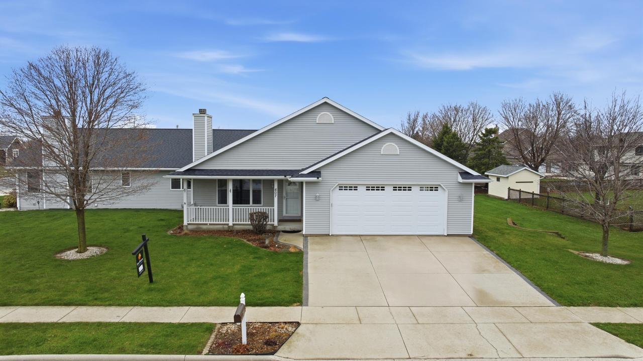 607 S 2nd St, Cedar Grove, WI 53013