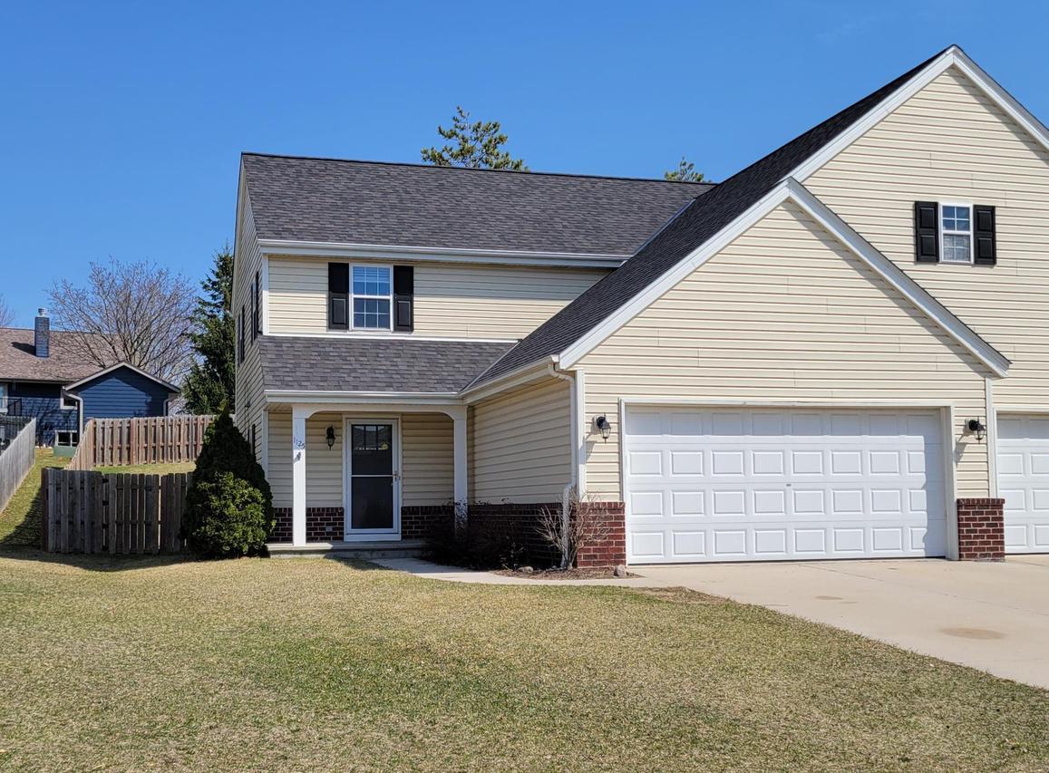 1125 White Sands Ct, West Bend, WI 53090