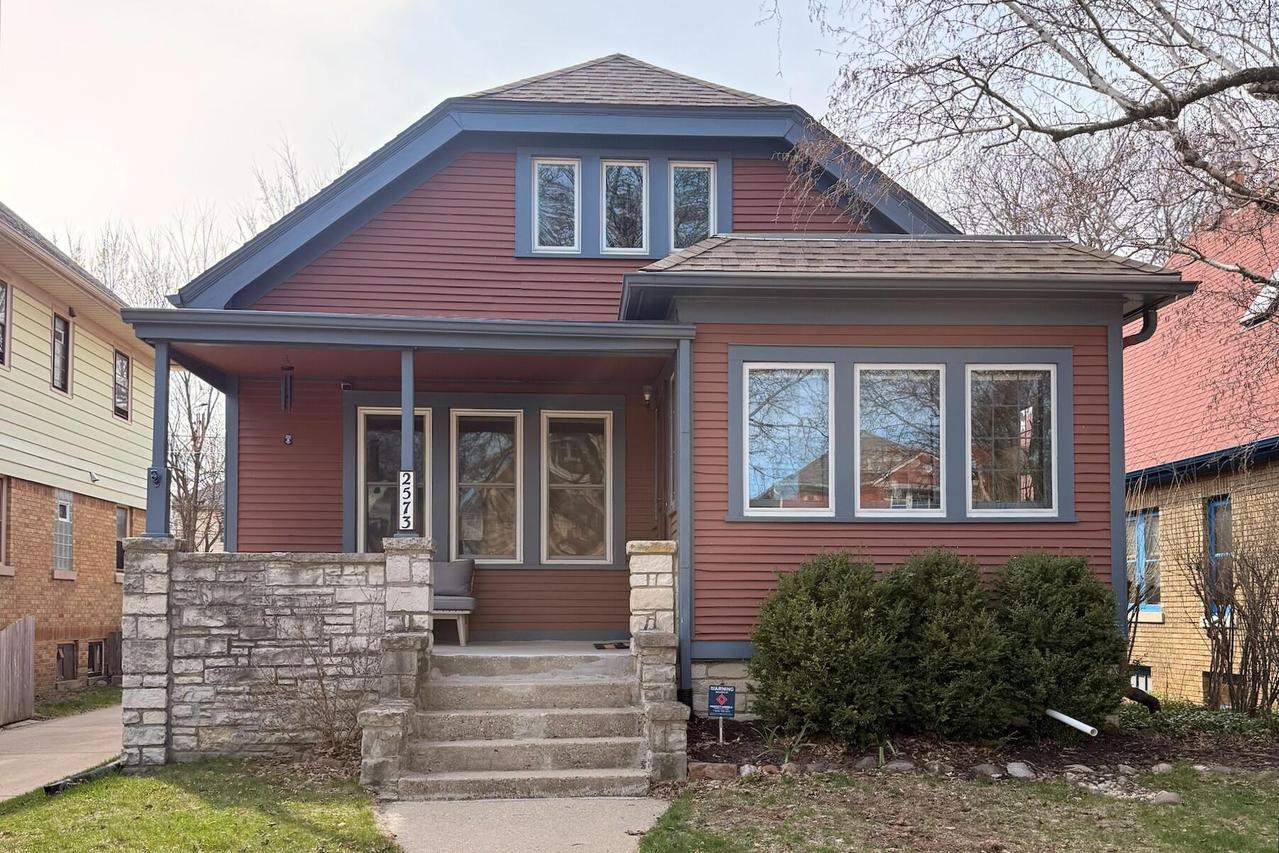 2573 N 61st St, Milwaukee, WI 53213