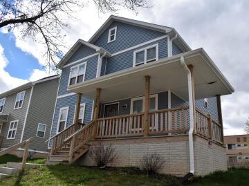 3279 N Dr William Finlayson St, Milwaukee, WI 53212