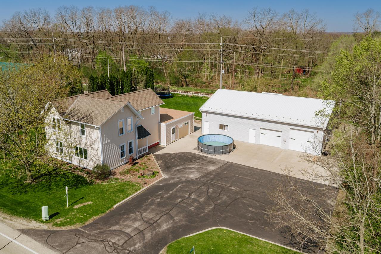 N9619 County Road Es -, East Troy, WI 53149
