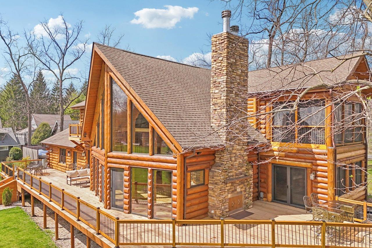 34025 Venice Park, Summit, WI 53018