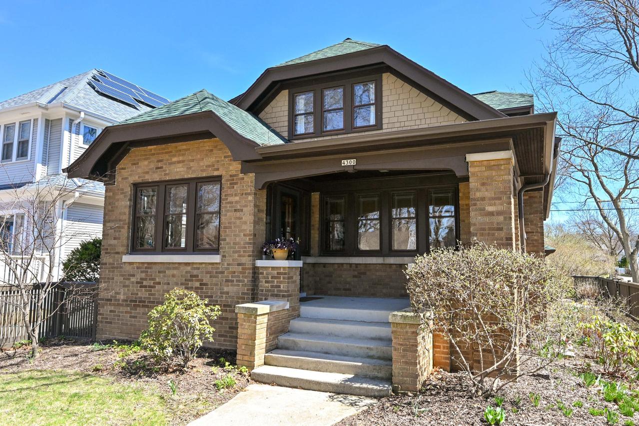 4300 N Woodburn St, Shorewood, WI 53211