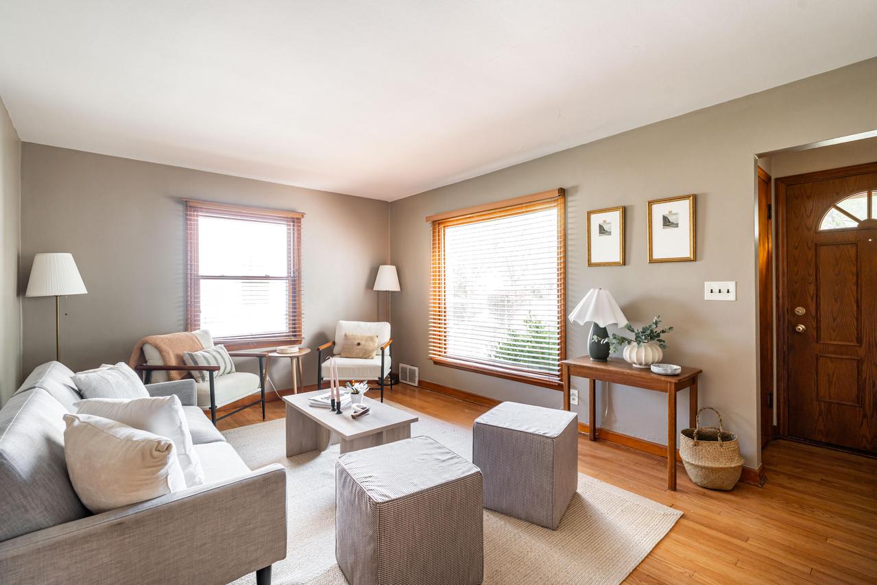 1302 E Tripoli Ave, Milwaukee, WI 53207