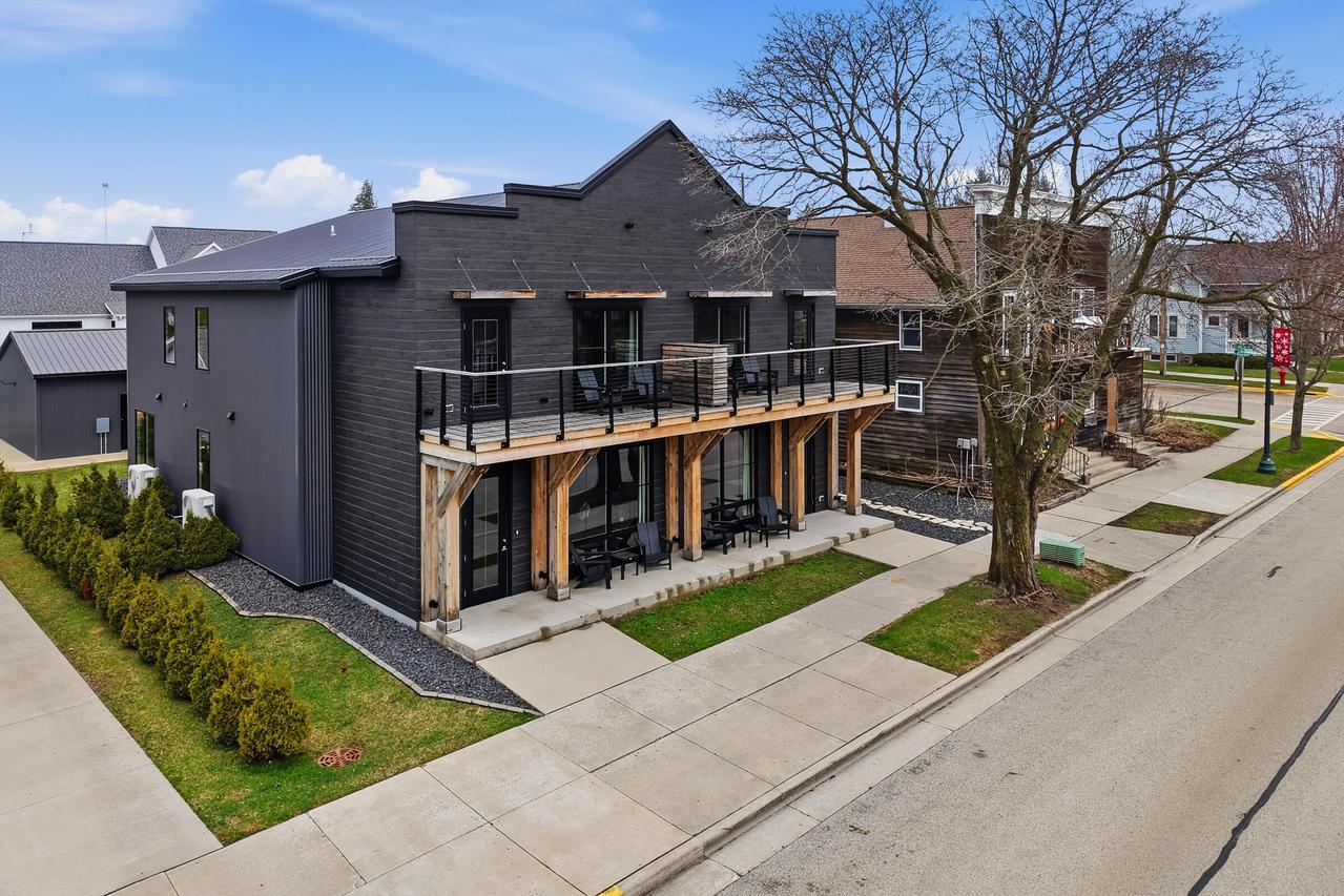 171 E Rhine St, Elkhart Lake, WI 53020