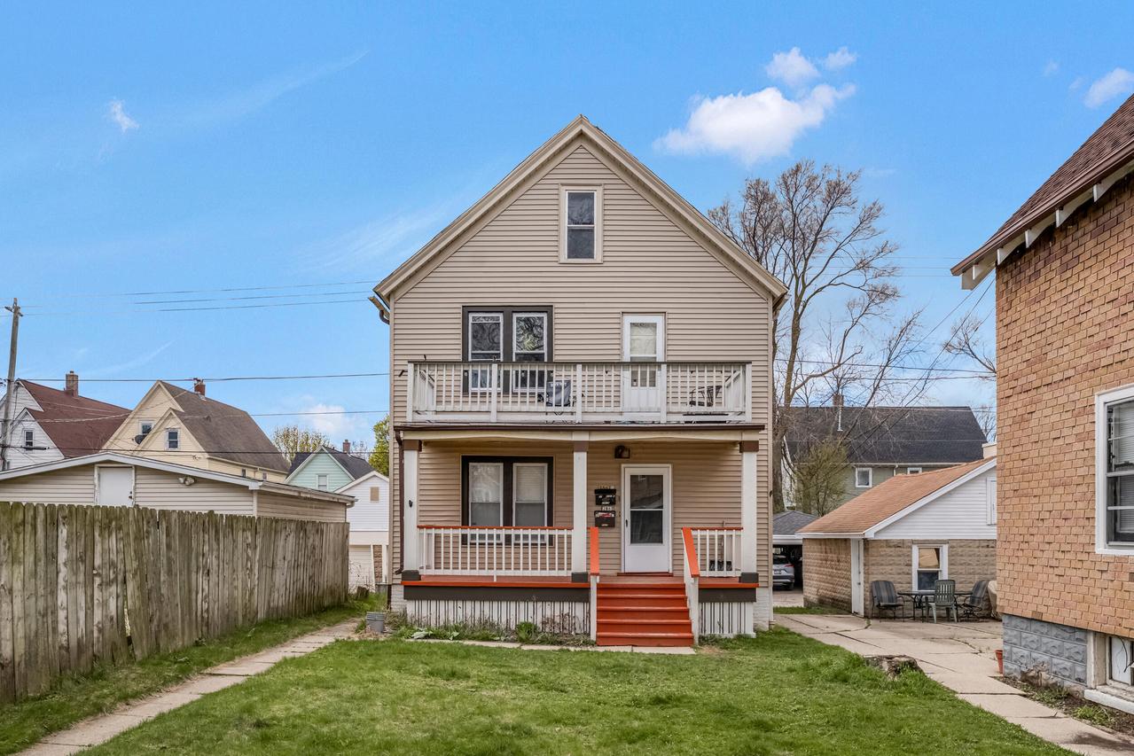 2867 N Fratney St, Milwaukee, WI 53212