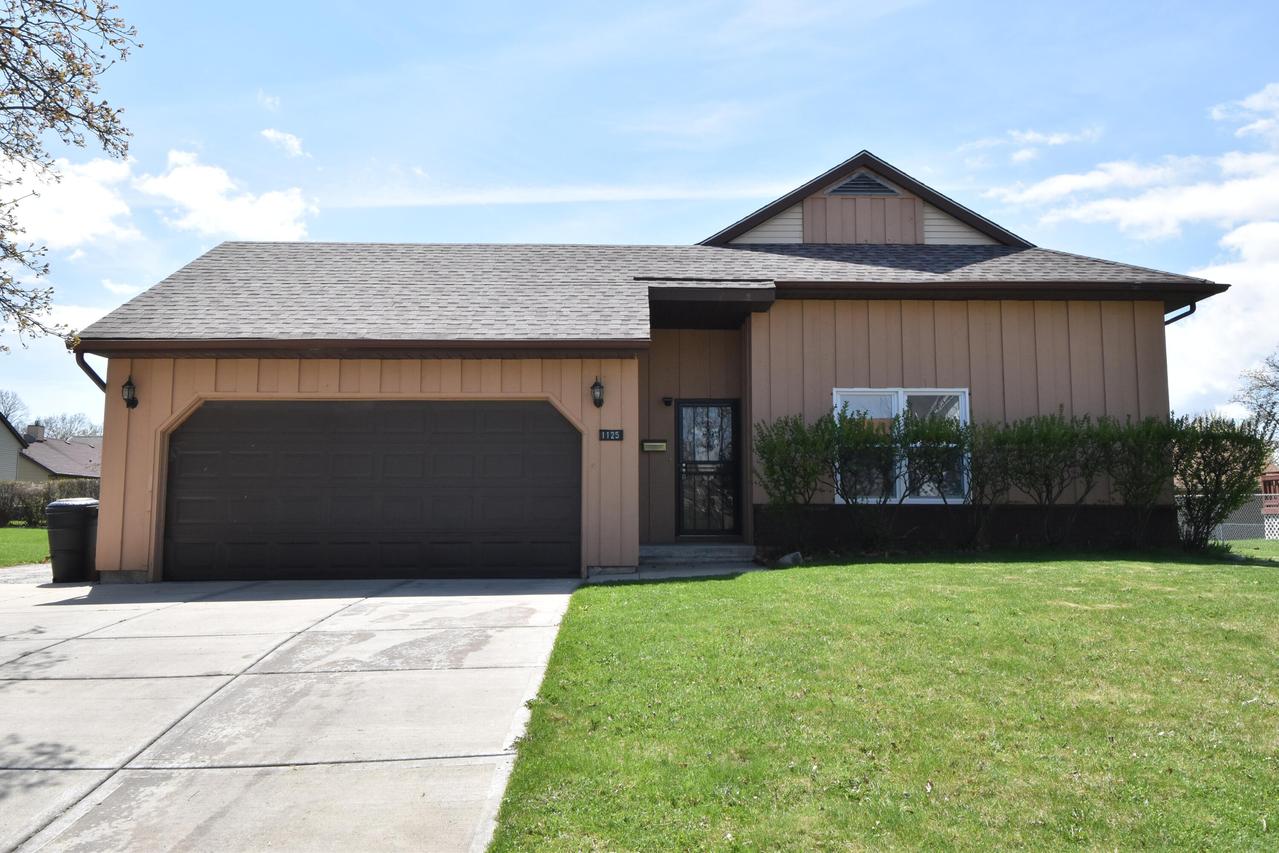 1125 W Lloyd St, Milwaukee, WI 53205