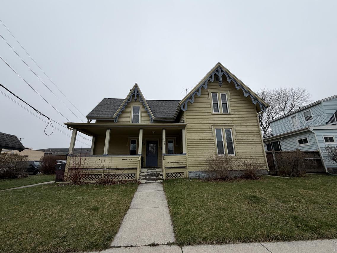 309 Broadway St, Sheboygan Falls, WI 53085