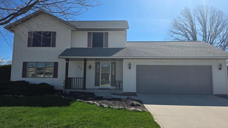 118 Columbine Ln, Sheboygan Falls, WI 53085