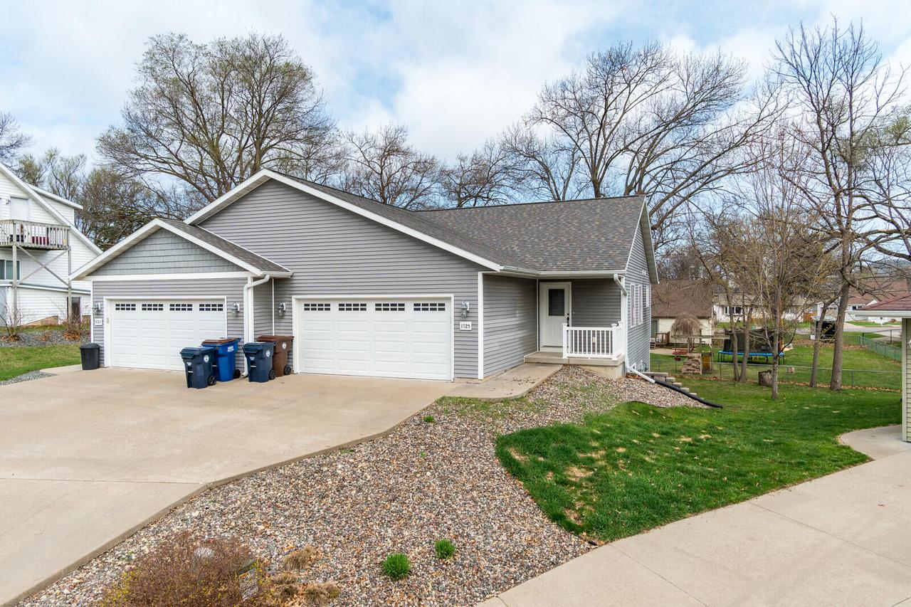 1025 Lincoln St, Onalaska, WI 54650