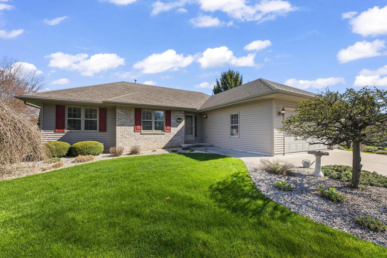 536 South St, Watertown, WI 53094