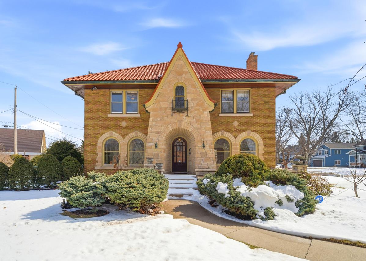 145 Cottage Ave, Fond Du Lac, WI 54935