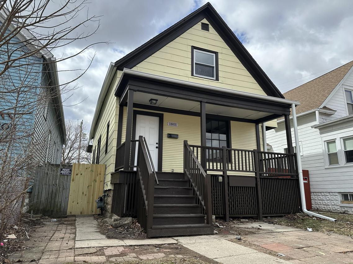 1801 S 77th St, Milwaukee, WI 53214